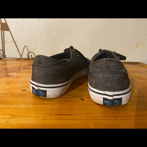 Vans size 8 skateboarding shoes. Lightly used - Picture 2 of 5